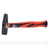 Молоток 200г ручка из фибергласса INTERTOOL HT-0202